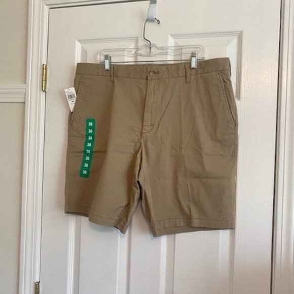 IZOD Shorts Khakis Chino Comfort Flat Front Relaxed Stretch Casual - Beige - Picture 1 of 6